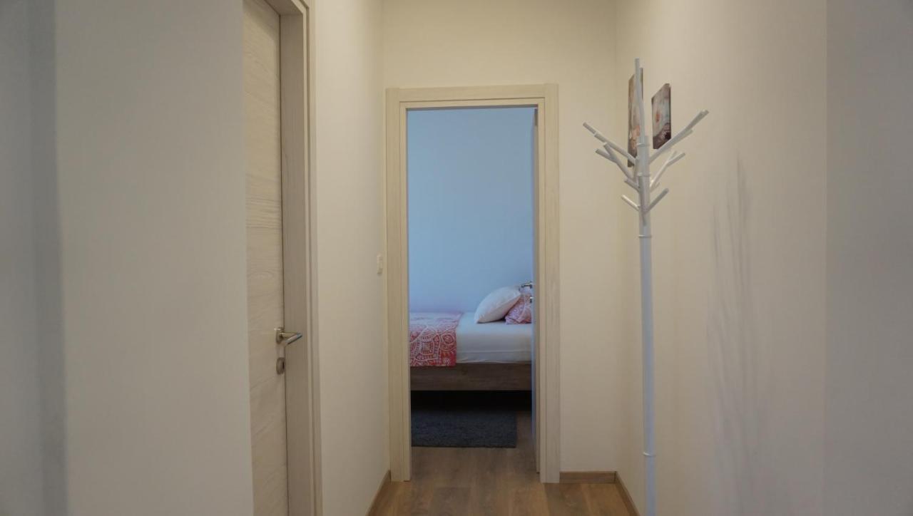 Apartman Luka Pula Exterior foto