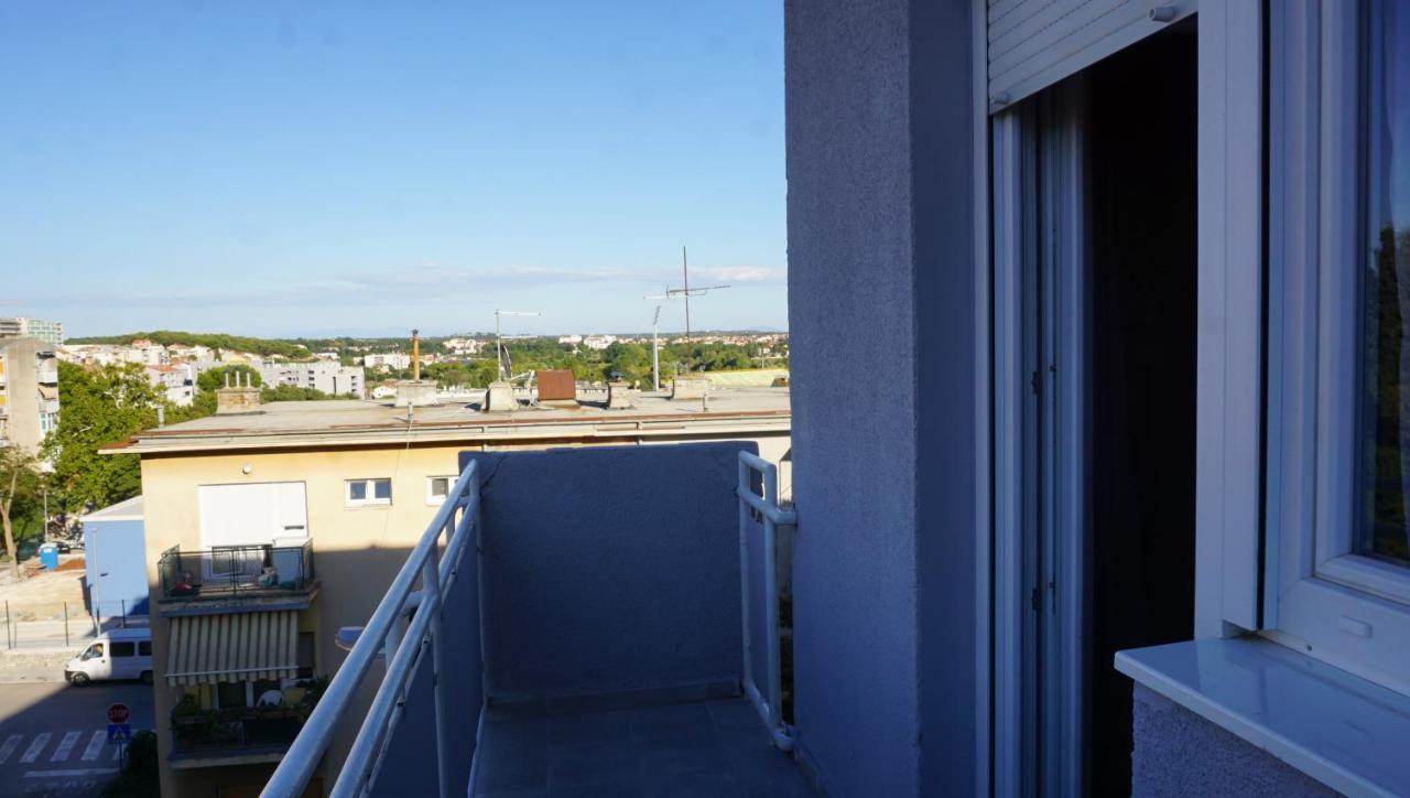 Apartman Luka Pula Exterior foto