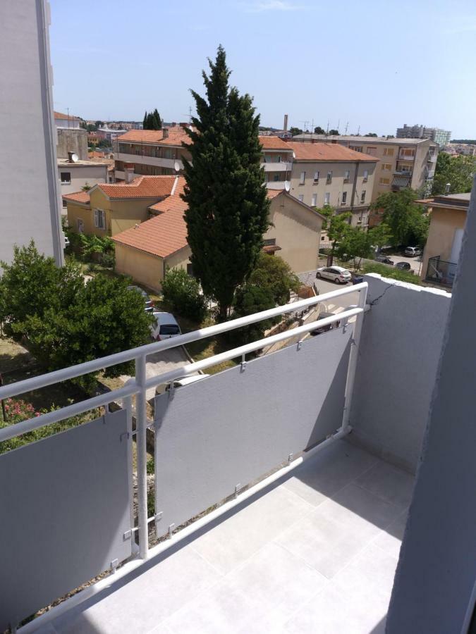 Apartman Luka Pula Exterior foto